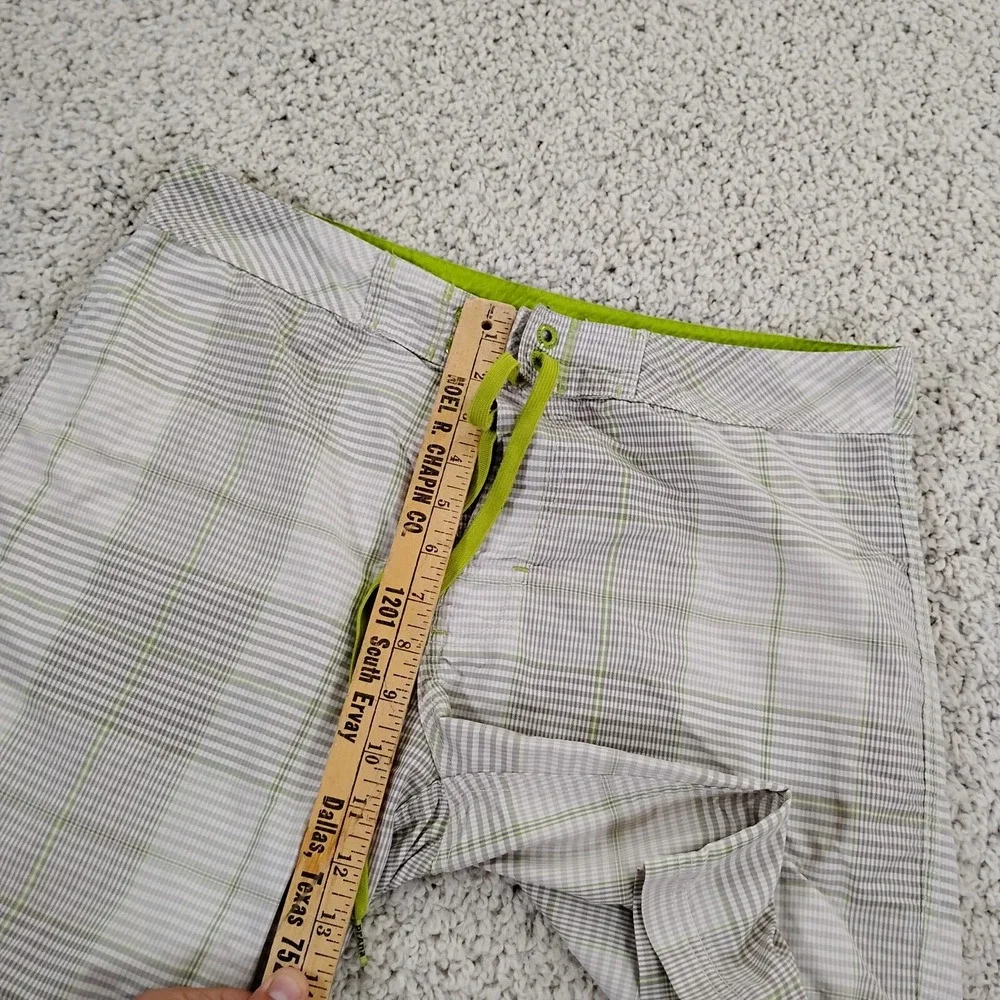 prAna Swim Trunks Mens 32 Beige Board Shorts Pool Surf Beach UPF 50+ Outdoor A2